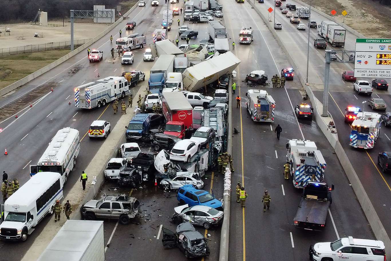ABD'de katliam gibi zincirleme trafik kazası: 10 ölü